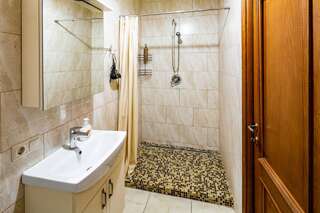 Апартаменты 13 Franka Apartment 2 Львов Апартаменты-9